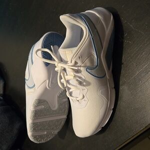 Women's size 9 Nike Training Shoes / Sneakers